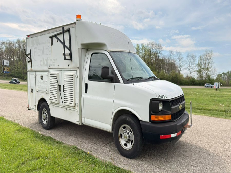 Used 2012 Chevrolet Express 3500 RWD image 5