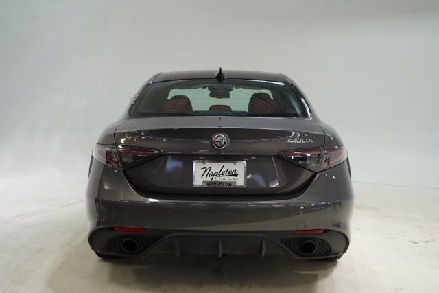 Used 2025 Alfa Romeo Giulia AWD image 6