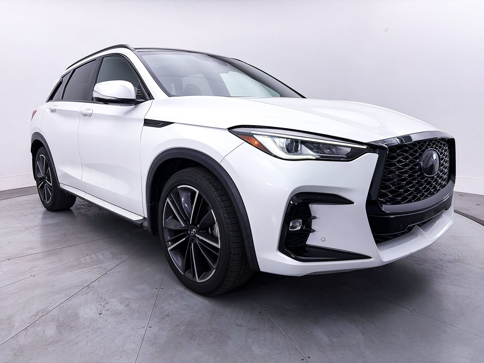 Used 2023 INFINITI QX50 Sport AWD/4WD image 10
