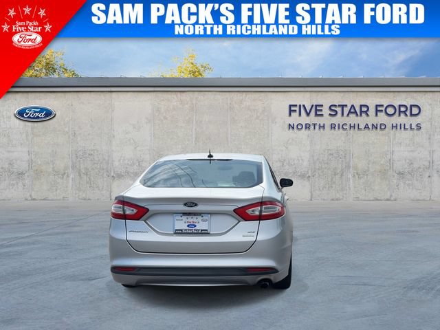 Used 2014 Ford Fusion SE w/ Equipment Group 202A FWD image 8