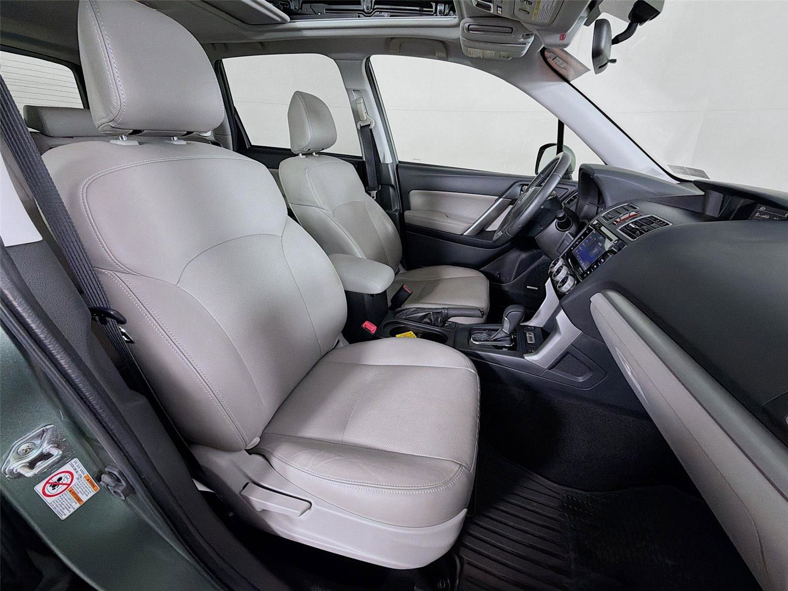 Used 2016 Subaru Forester 2.5i Touring w/ Eyesight & Navigation System image 29