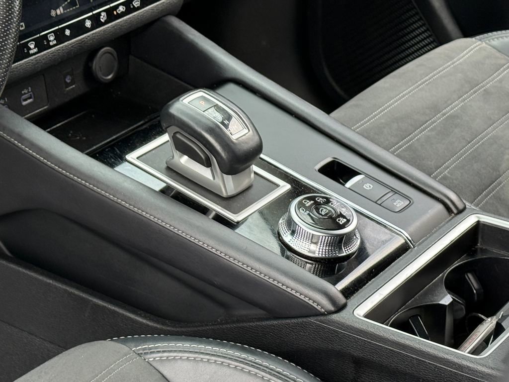 Used 2024 Mitsubishi Outlander SE image 22