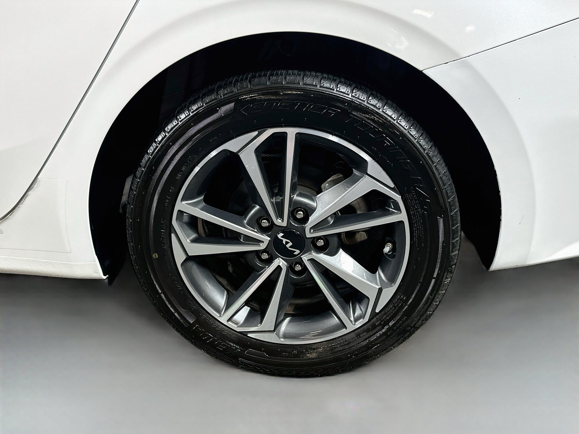 Certified 2023 Kia Forte LXS FWD image 28
