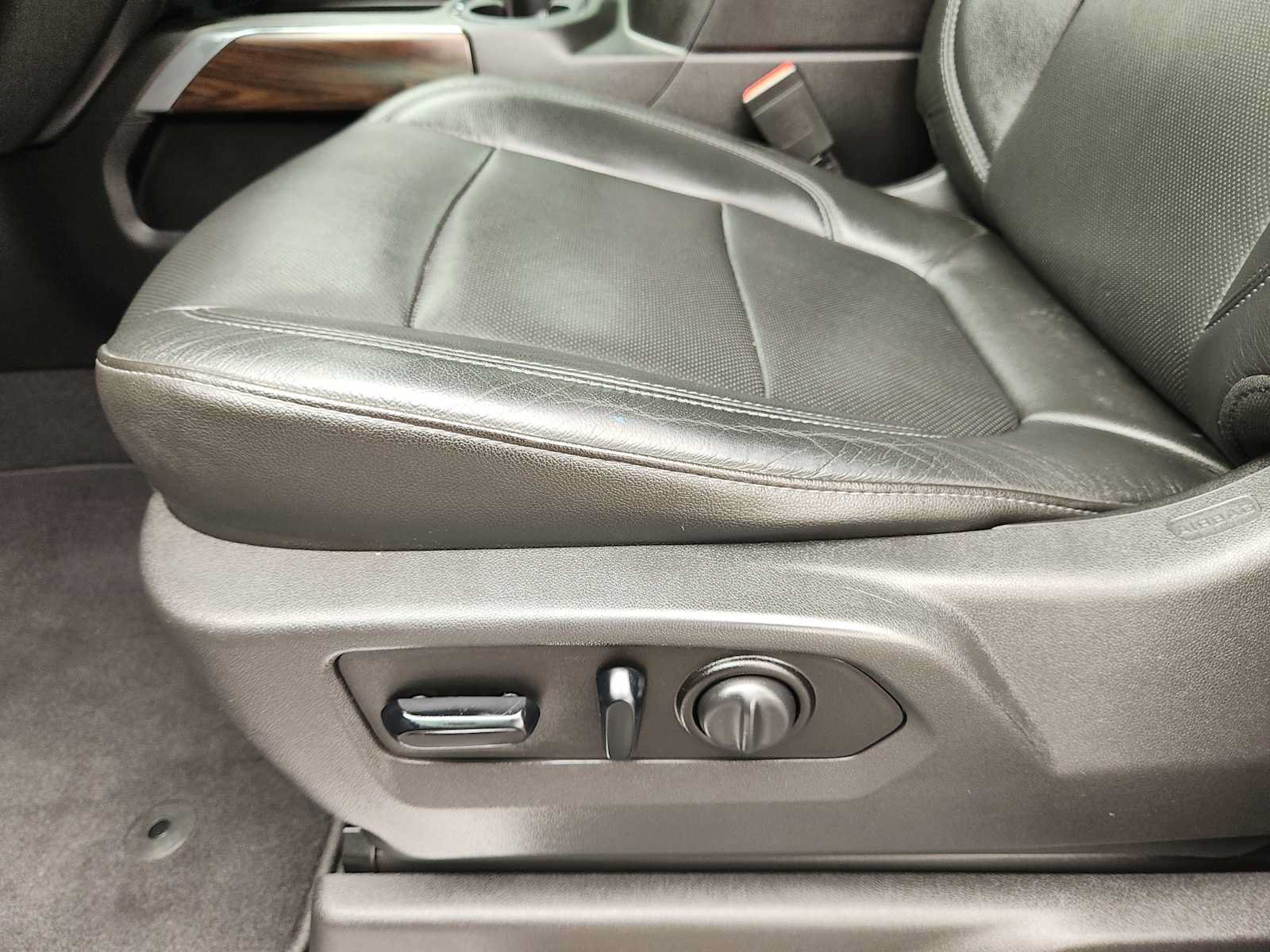 Used 2019 GMC Sierra 1500 SLT AWD/4WD image 27