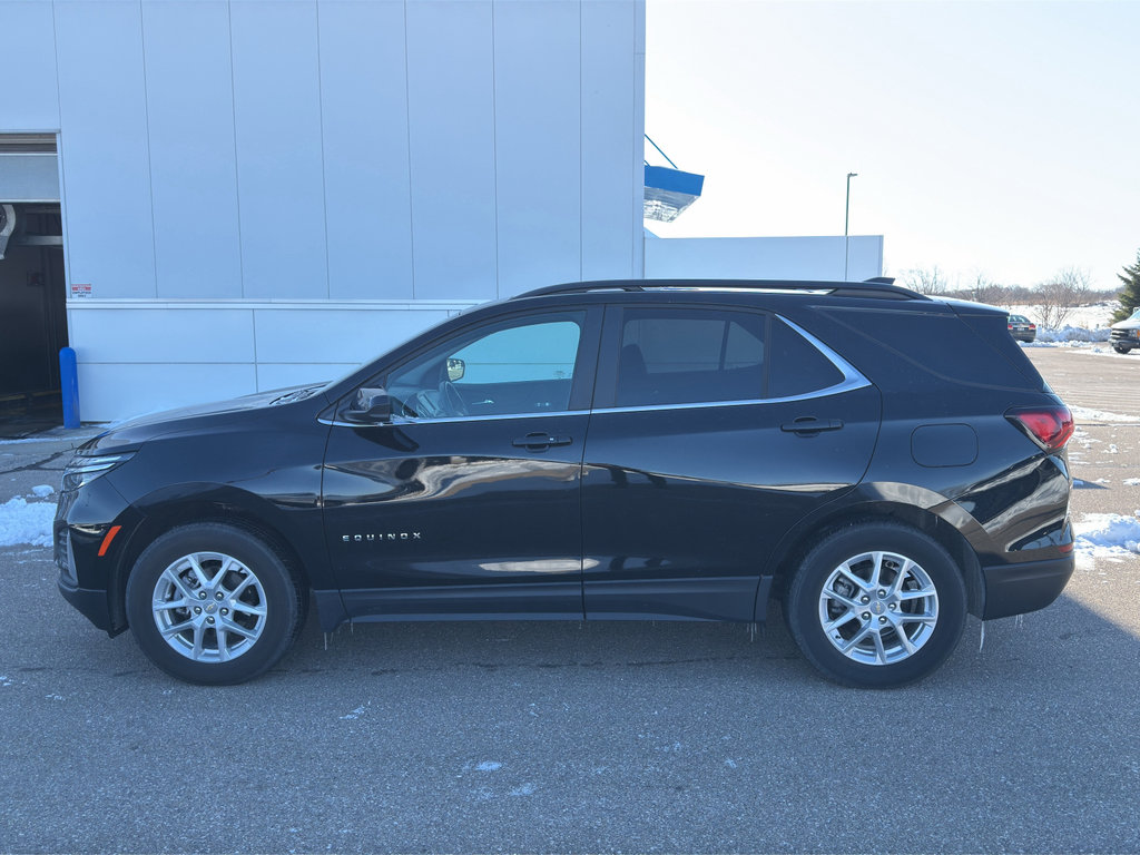 Used 2023 Chevrolet Equinox LT image 2