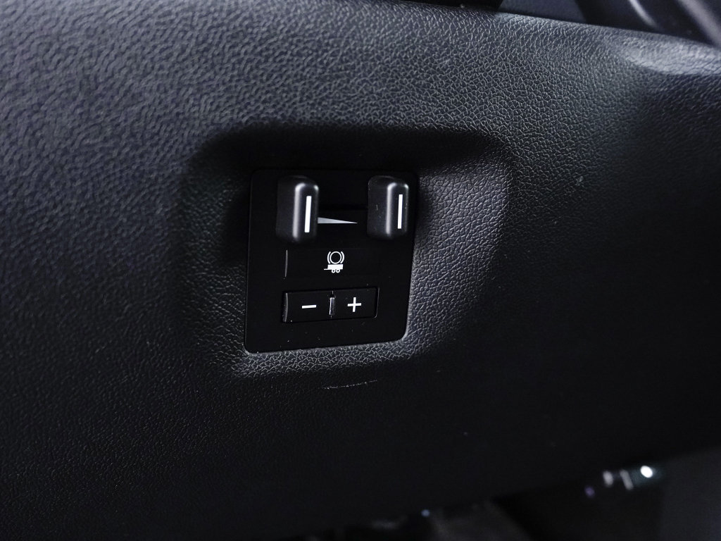 Used 2014 Chevrolet Tahoe LT w/ All-Star Edition AWD/4WD image 23