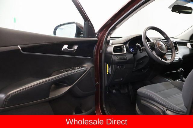 Used 2017 Kia Sorento LX image 8