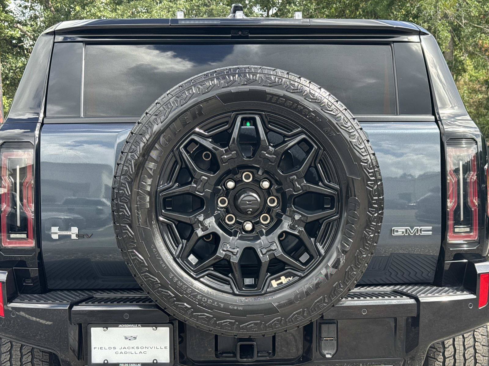 Used 2026 GMC Hummer EV SUV AWD/4WD image 10
