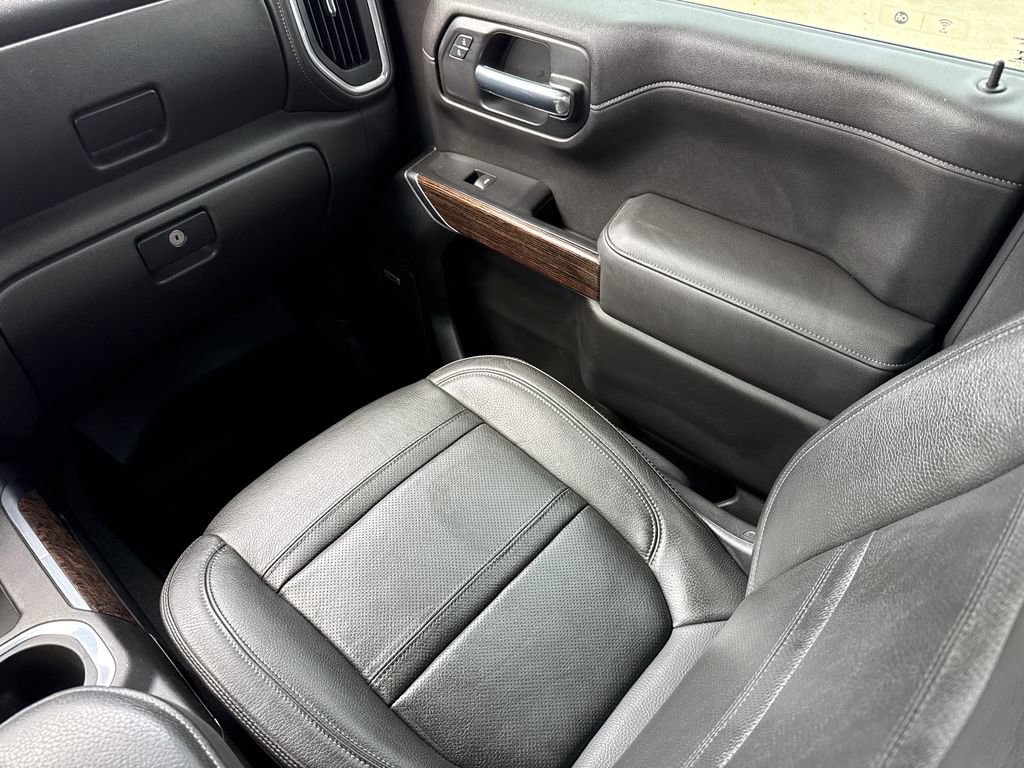 Used 2021 Chevrolet Silverado 1500 Custom Trail Boss AWD/4WD image 15