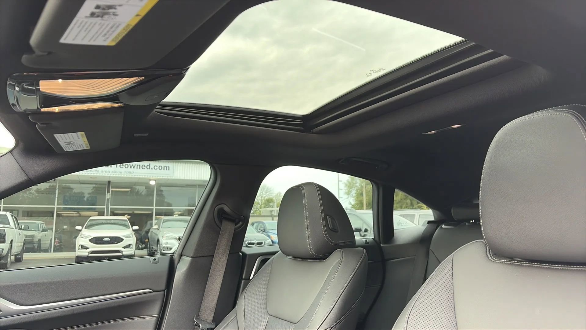 Used 2022 BMW i4 eDrive40 w/ Premium Package image 16