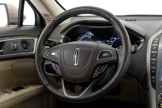 Used 2019 Lincoln MKZ Reserve FWD image 15