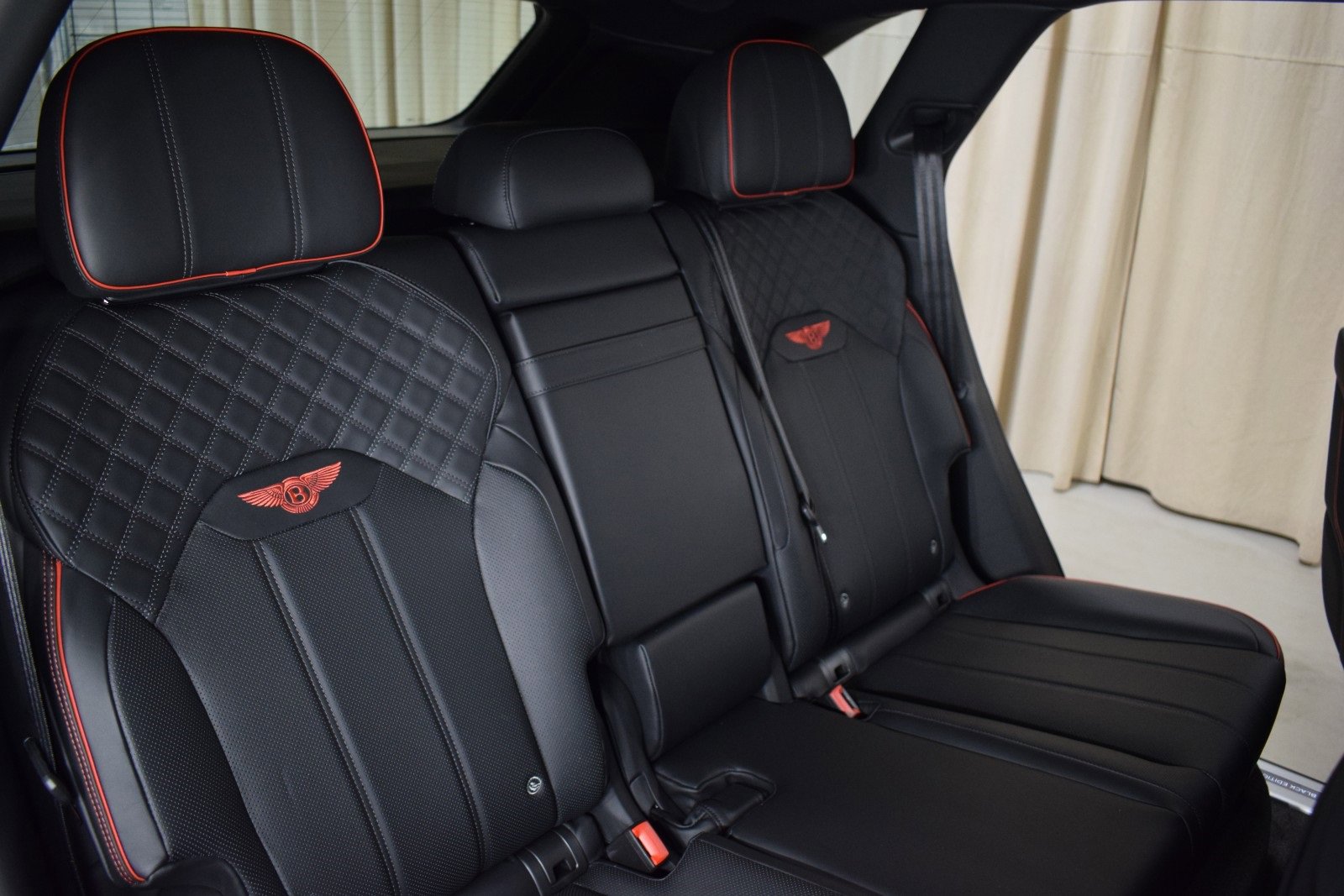 New 2025 Bentley Bentayga image 20