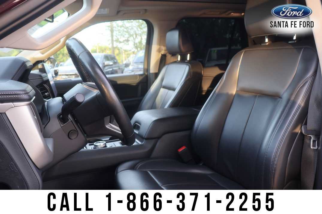 Used 2024 Ford Expedition XLT RWD image 14