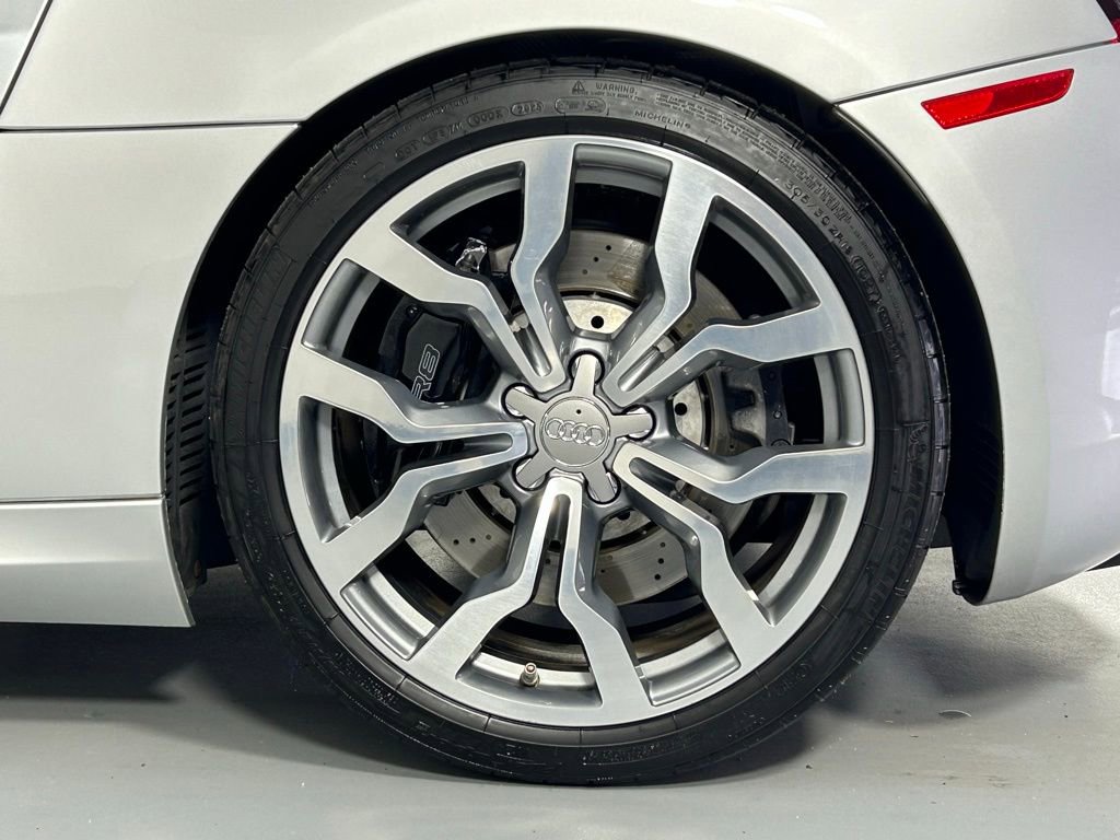 Used 2012 Audi R8 V10 AWD/4WD image 34