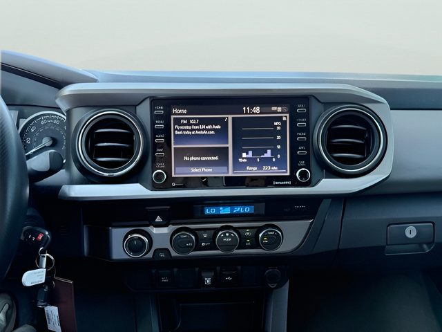 Used 2021 Toyota Tacoma SR5 AWD/4WD image 22