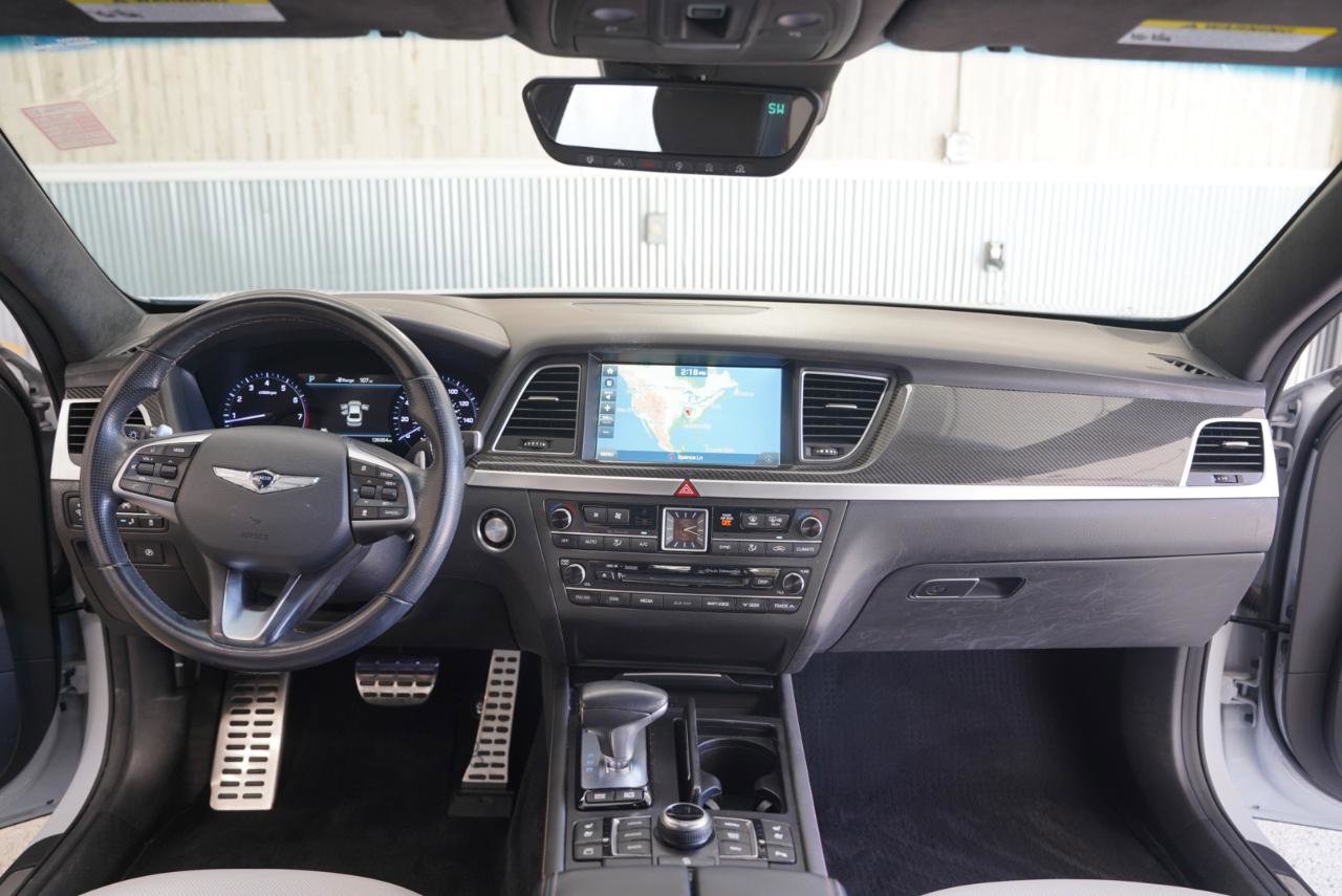 Used 2018 Genesis G80 3.3T Sport RWD image 17