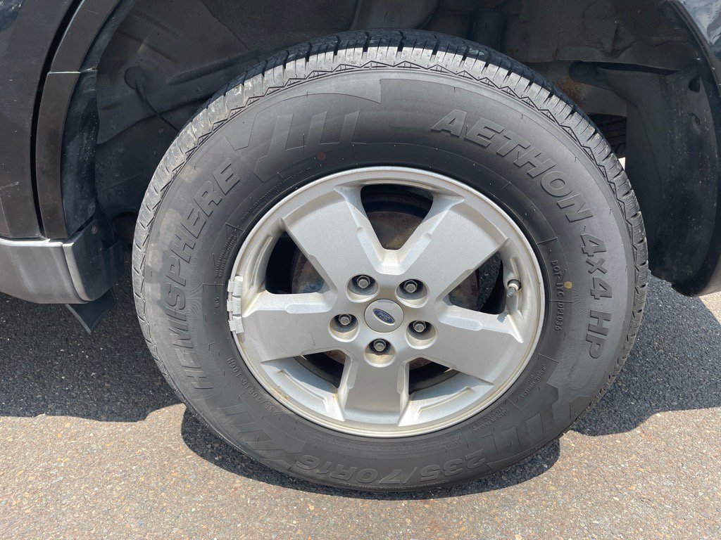 Used 2009 Ford Escape XLT FWD image 26