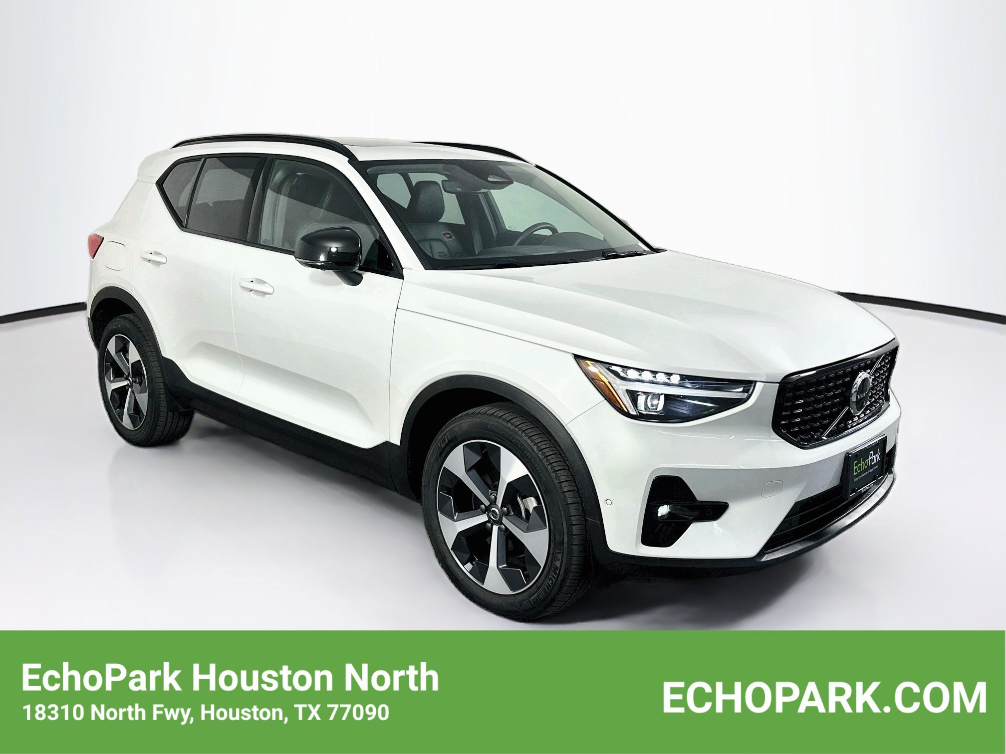 Used 2026 Volvo XC40 B5 Plus