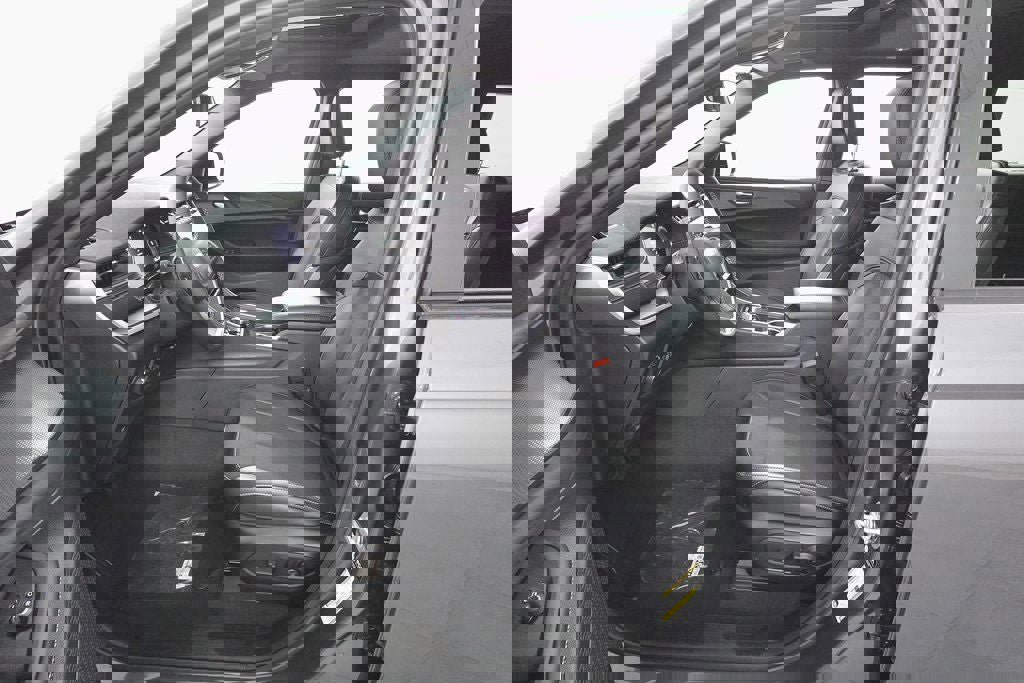 New 2025 Jeep Grand Cherokee L Altitude image 9