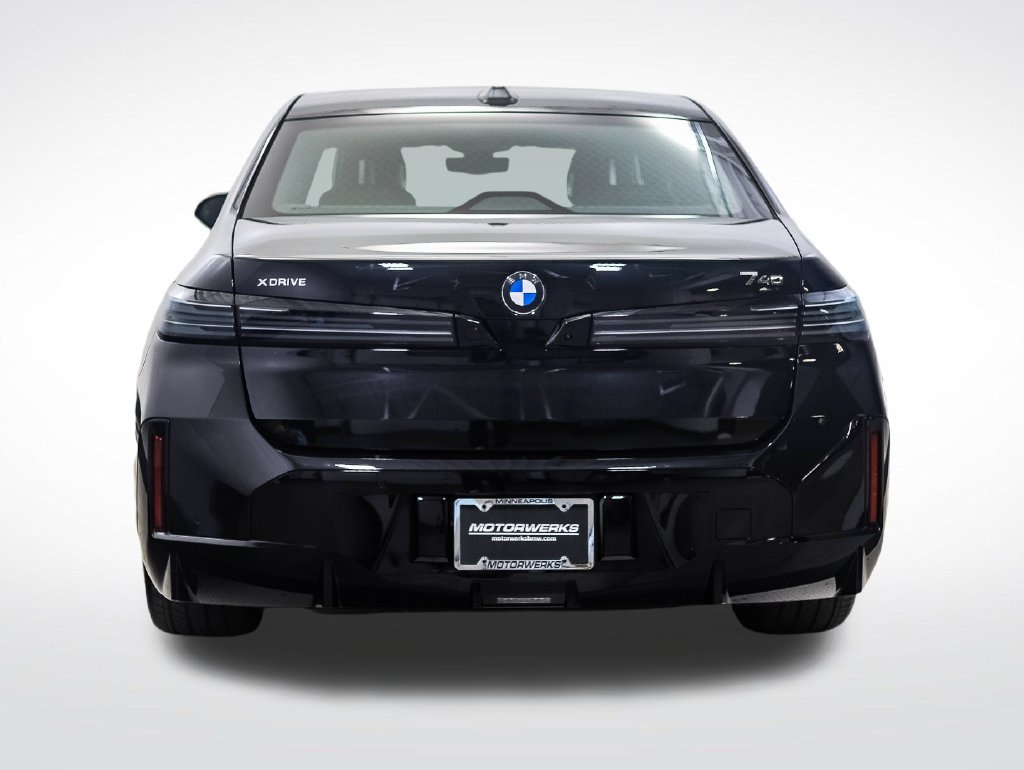New 2027 BMW 740i xDrive w/ Executive Package AWD/4WD image 4