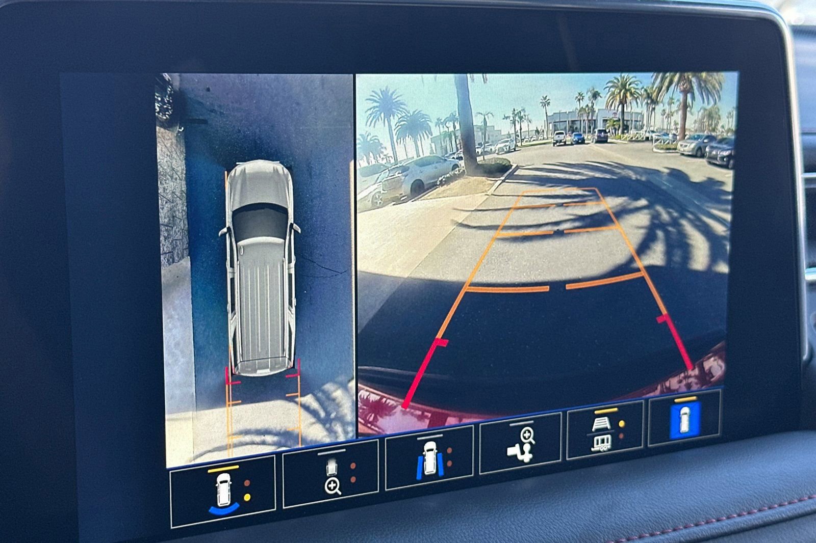 Used 2023 Chevrolet Tahoe RST w/ Luxury Package image 24