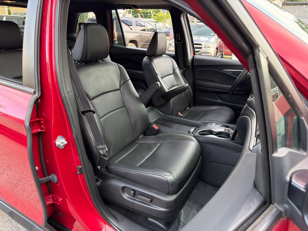 Used 2023 Honda Passport EX-L image 9