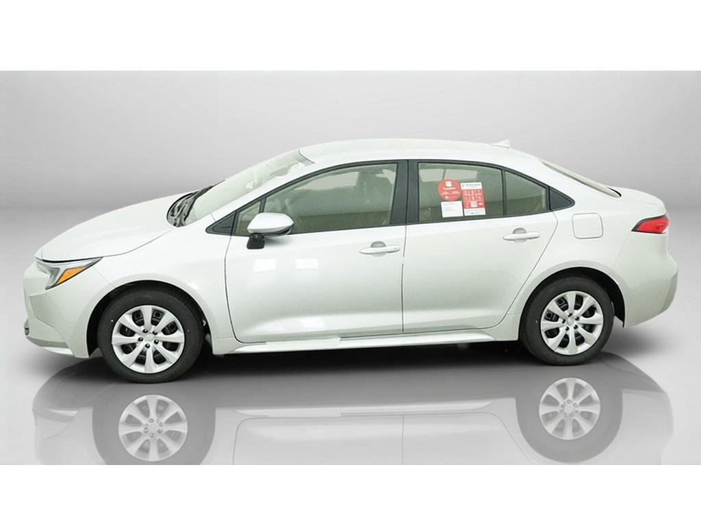 New 2027 Toyota Corolla LE FWD image 4