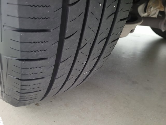 Used 2021 Ford Explorer XLT image 28