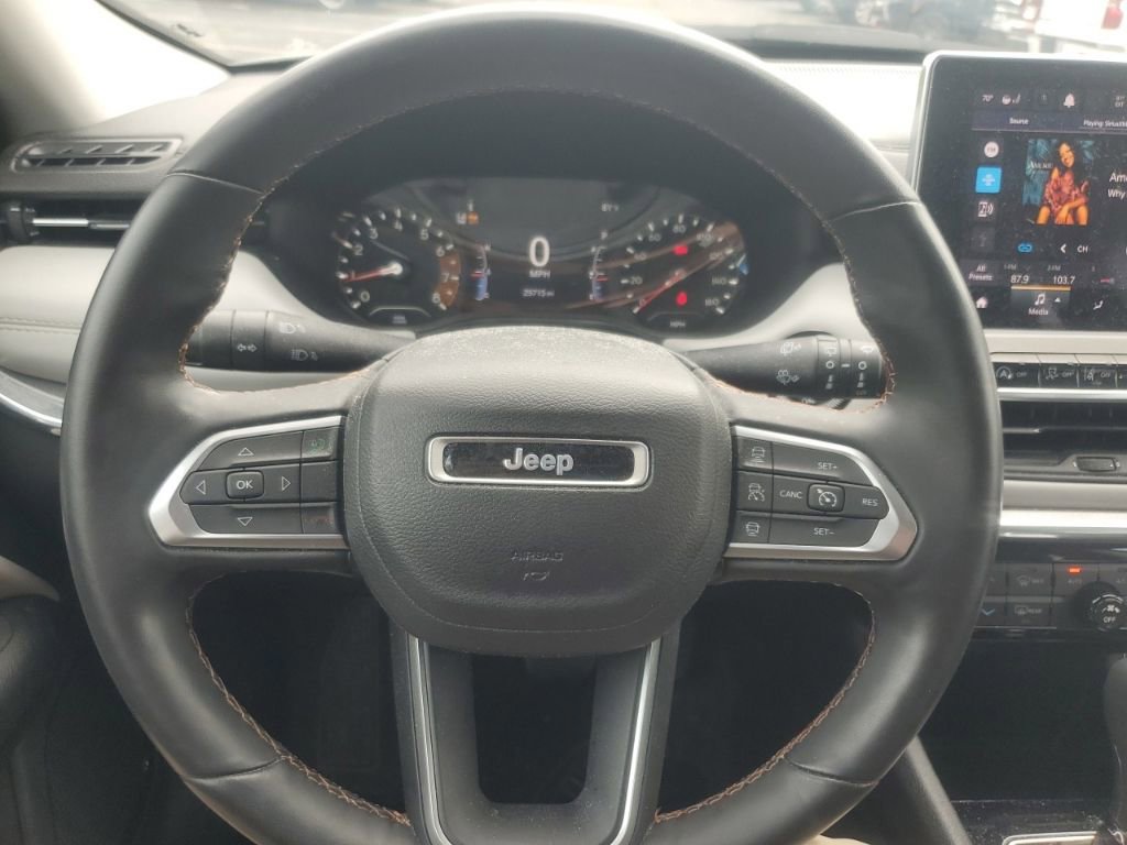 Used 2022 Jeep Compass Limited AWD/4WD image 21
