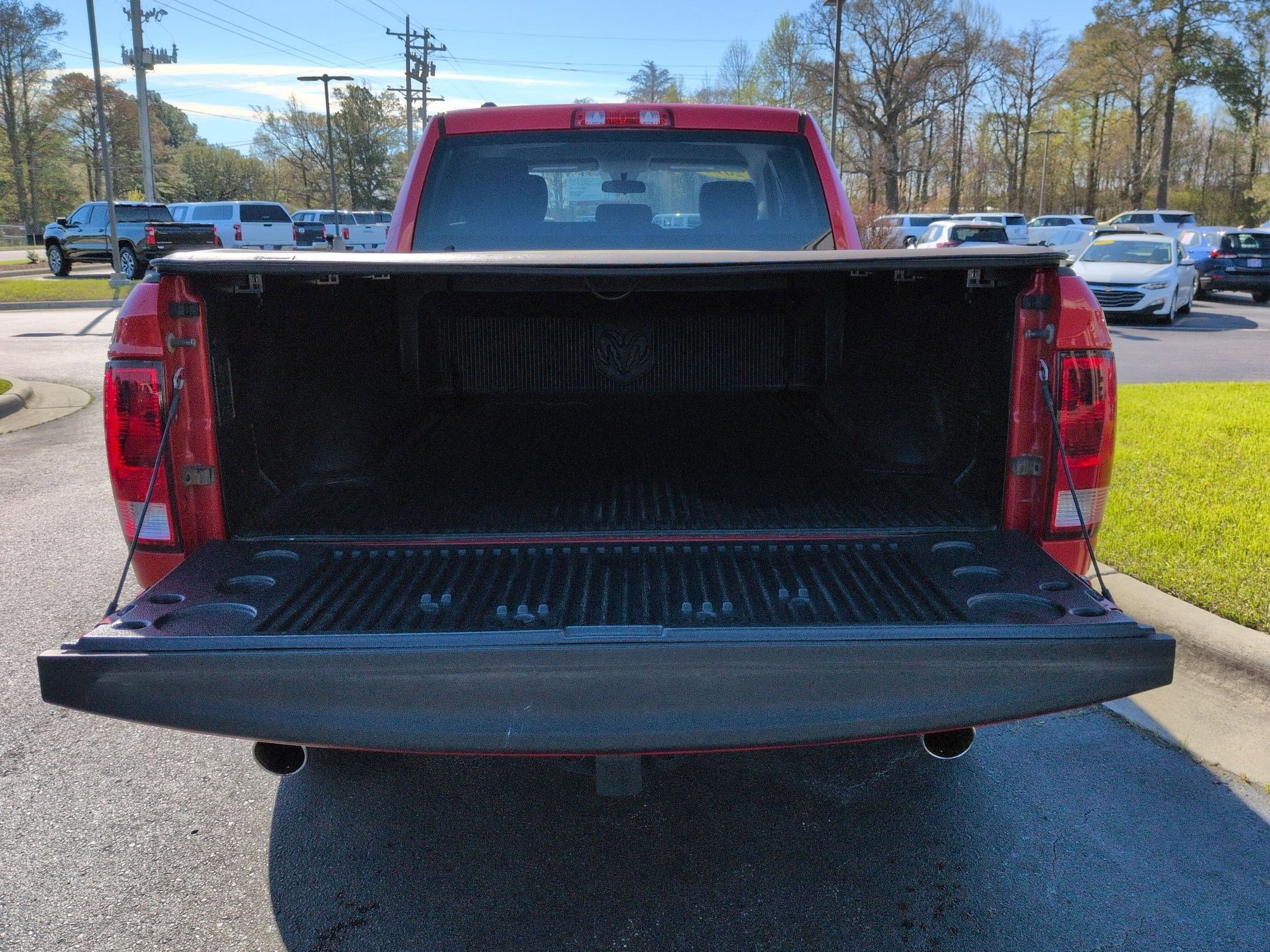 Used 2014 RAM 1500 Express image 16