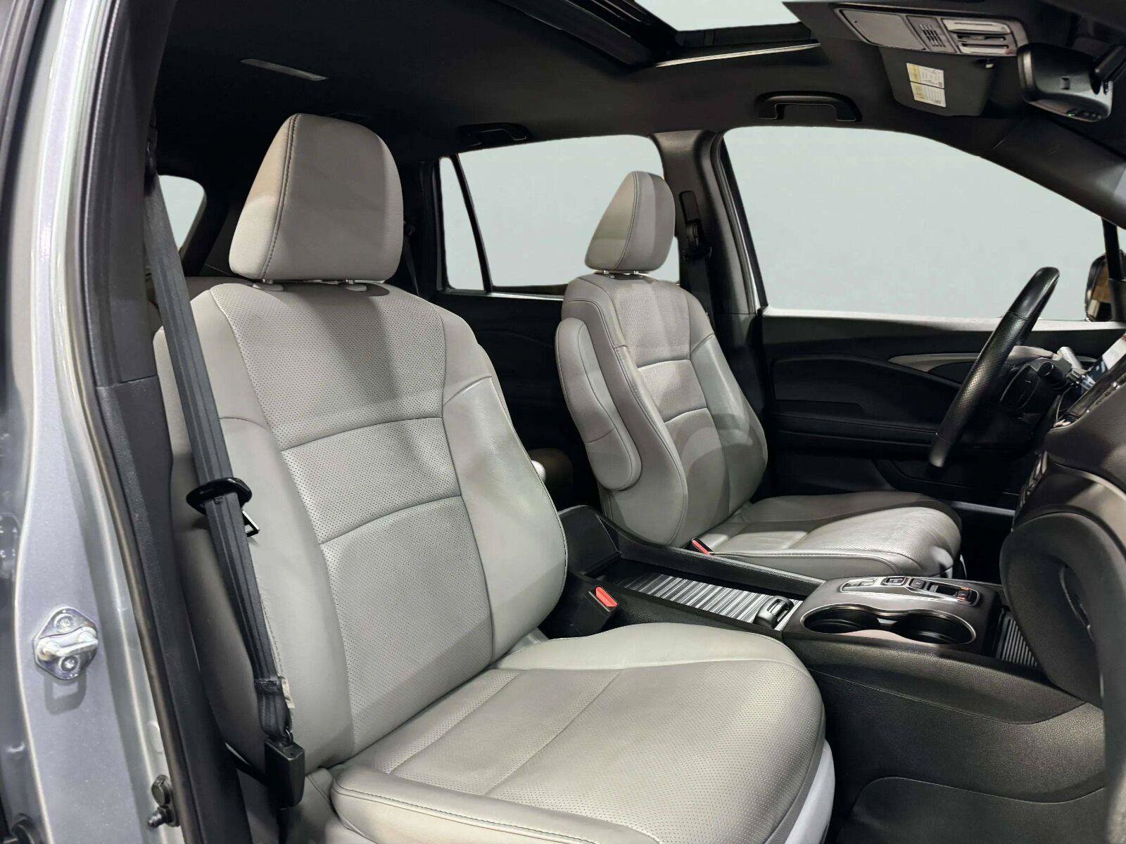 Used 2023 Honda Passport EX-L image 40