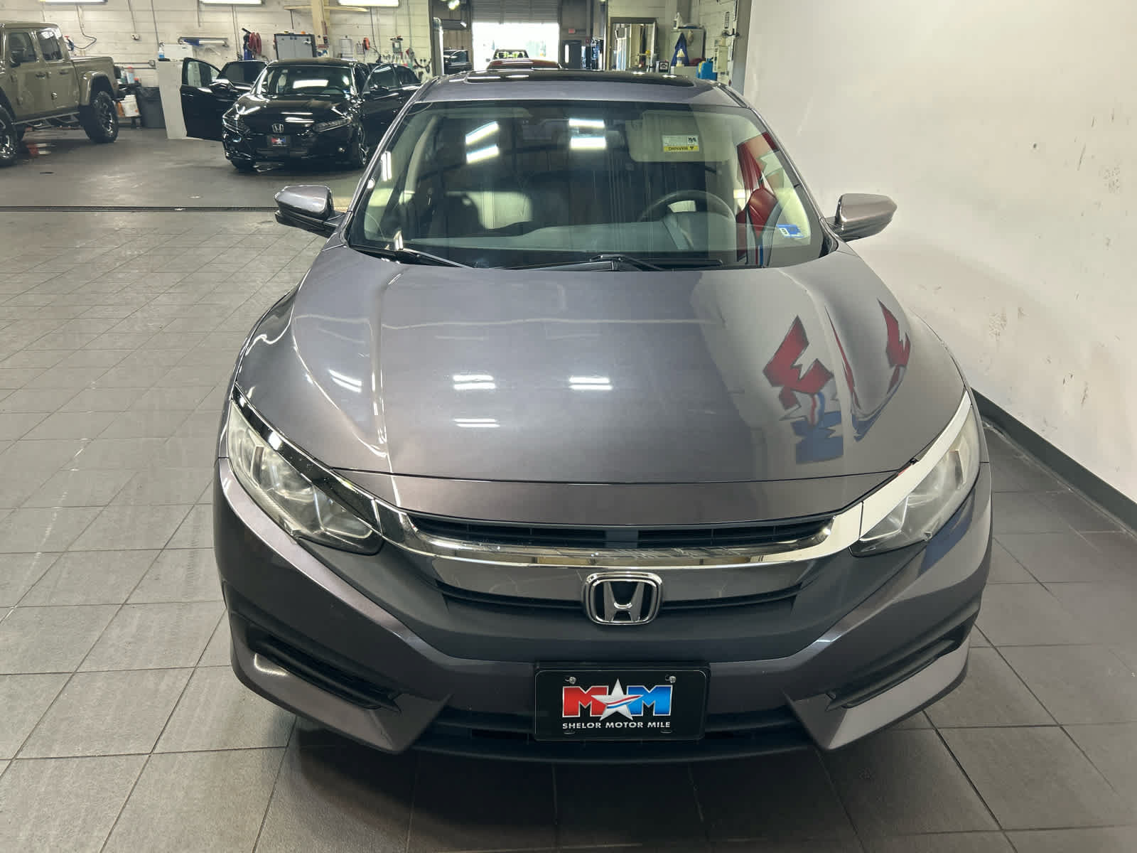 Used 2018 Honda Civic EX image 3