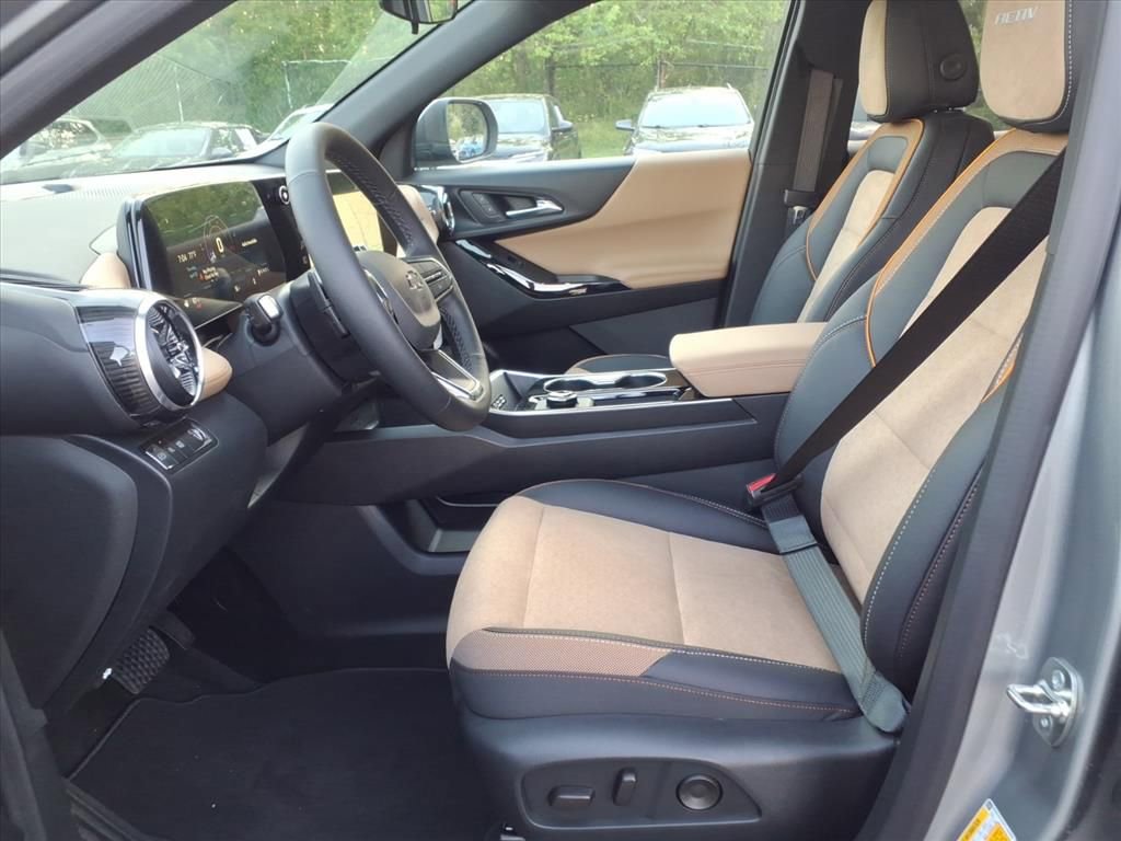 New 2026 Chevrolet Equinox ACTIV FWD image 11