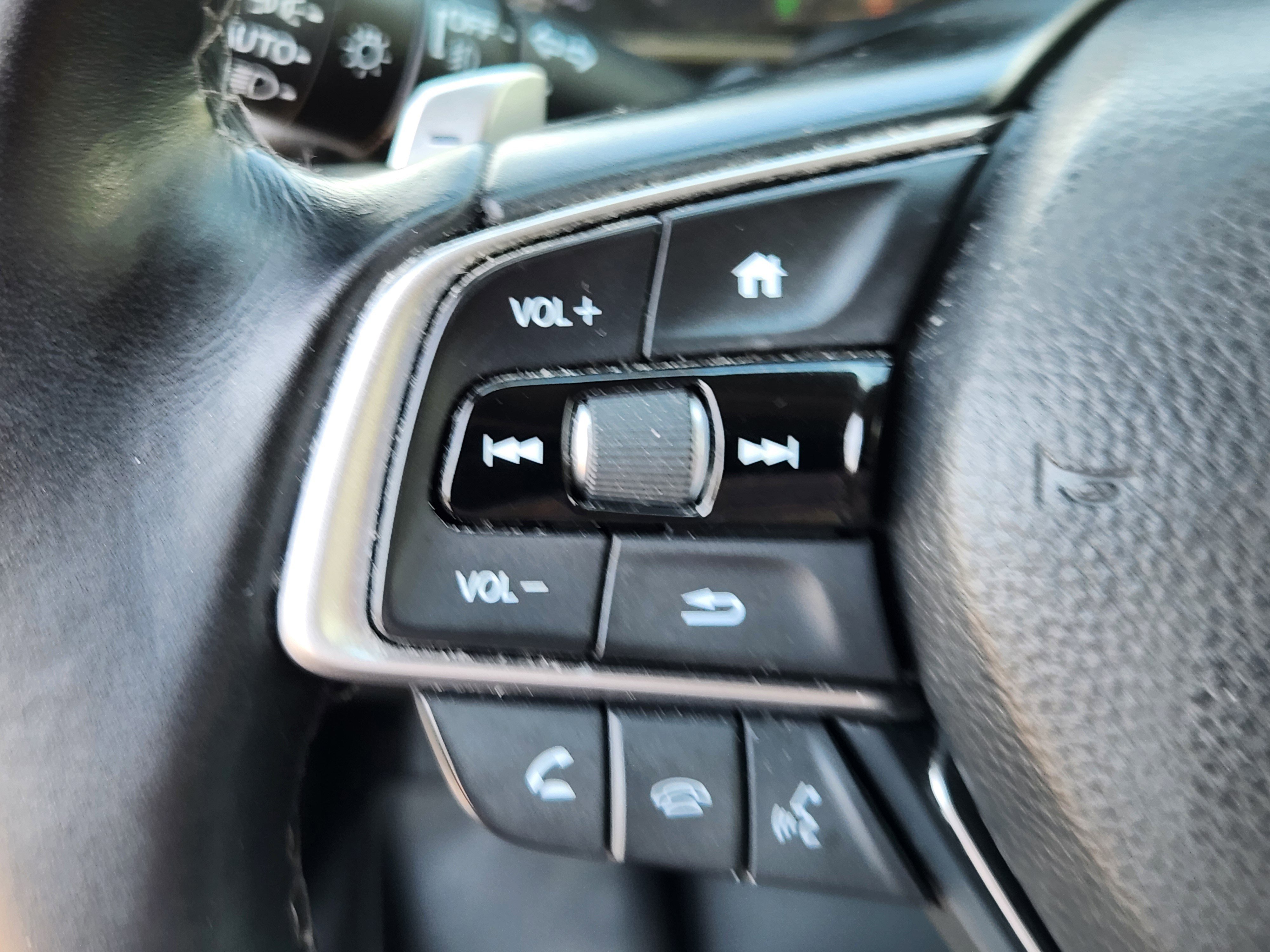 Used 2019 Honda Accord Touring image 24