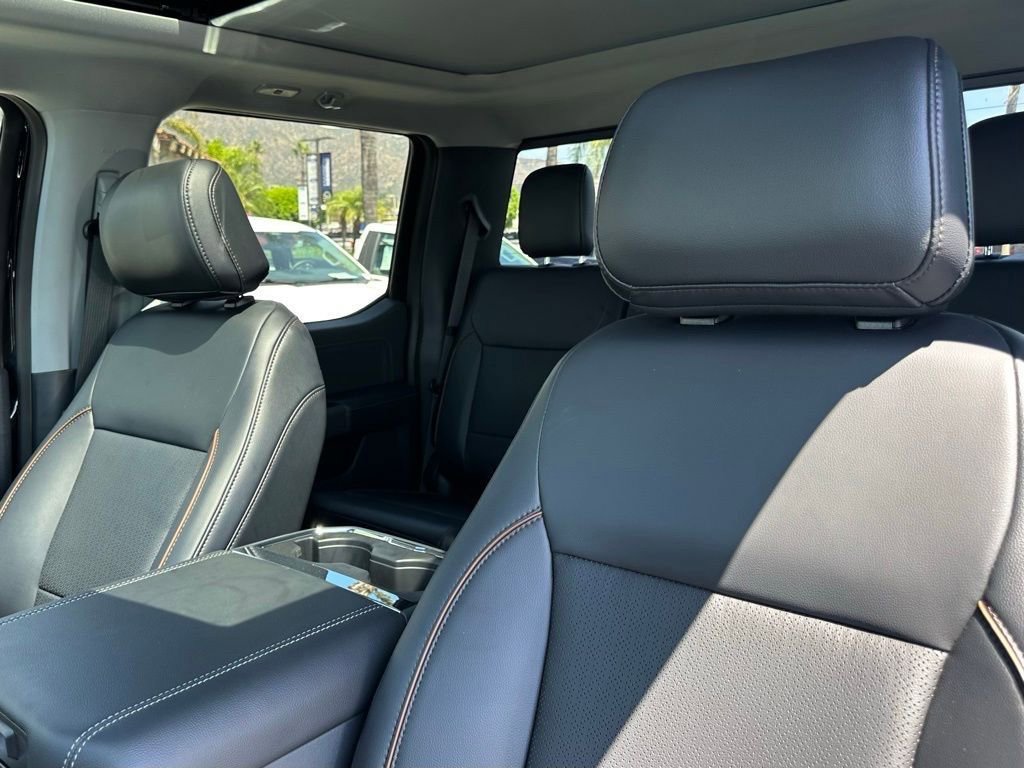 New 2025 Ford F350 Lariat w/ Black Appearance Package AWD/4WD image 15