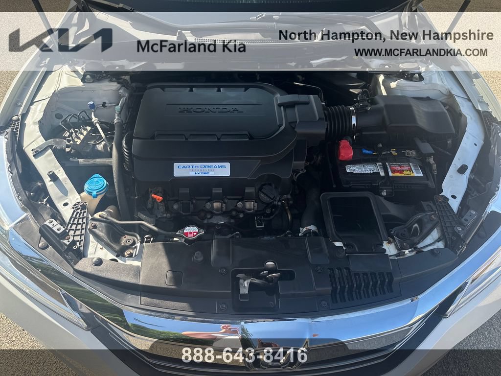 Used 2016 Honda Accord Touring image 16
