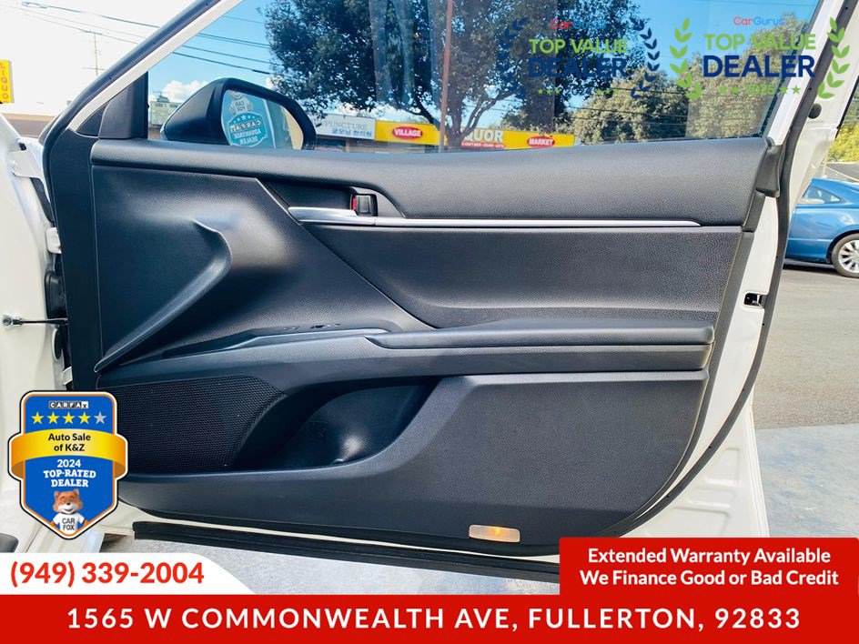 Used 2022 Toyota Camry SE FWD image 26