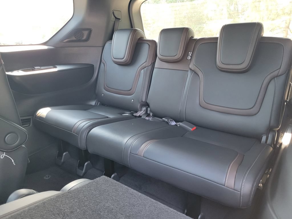 New 2026 Nissan Armada SL w/ Captain's Chari Seat Package AWD/4WD image 36