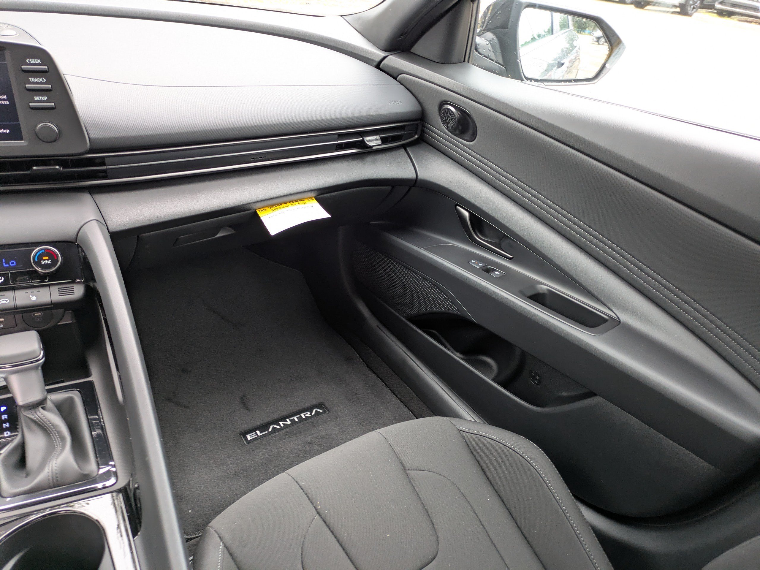 New 2026 Hyundai Elantra SEL Sport Premium FWD image 17