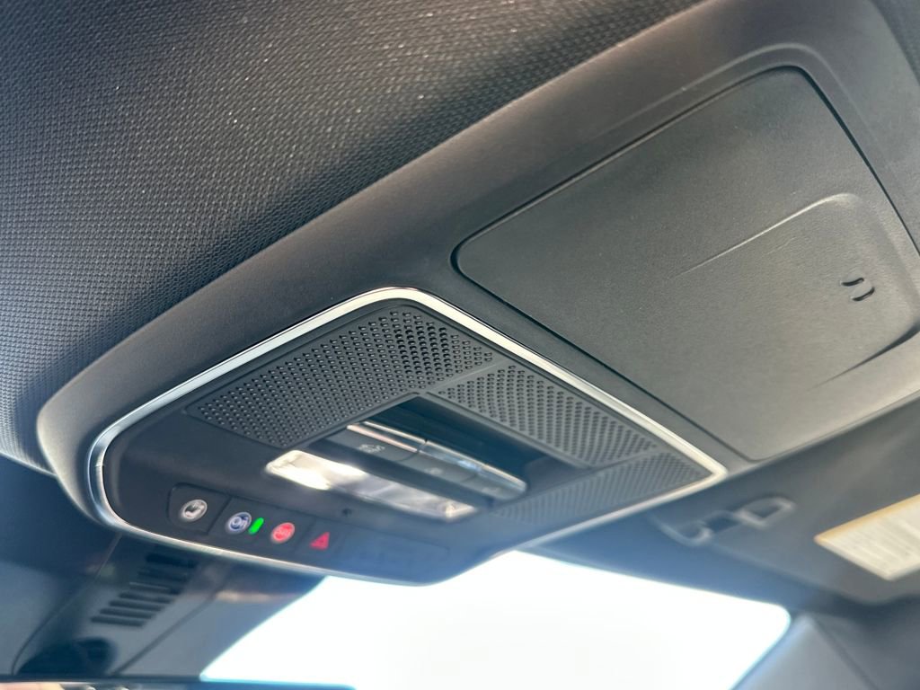 New 2026 Chevrolet Traverse RS image 23