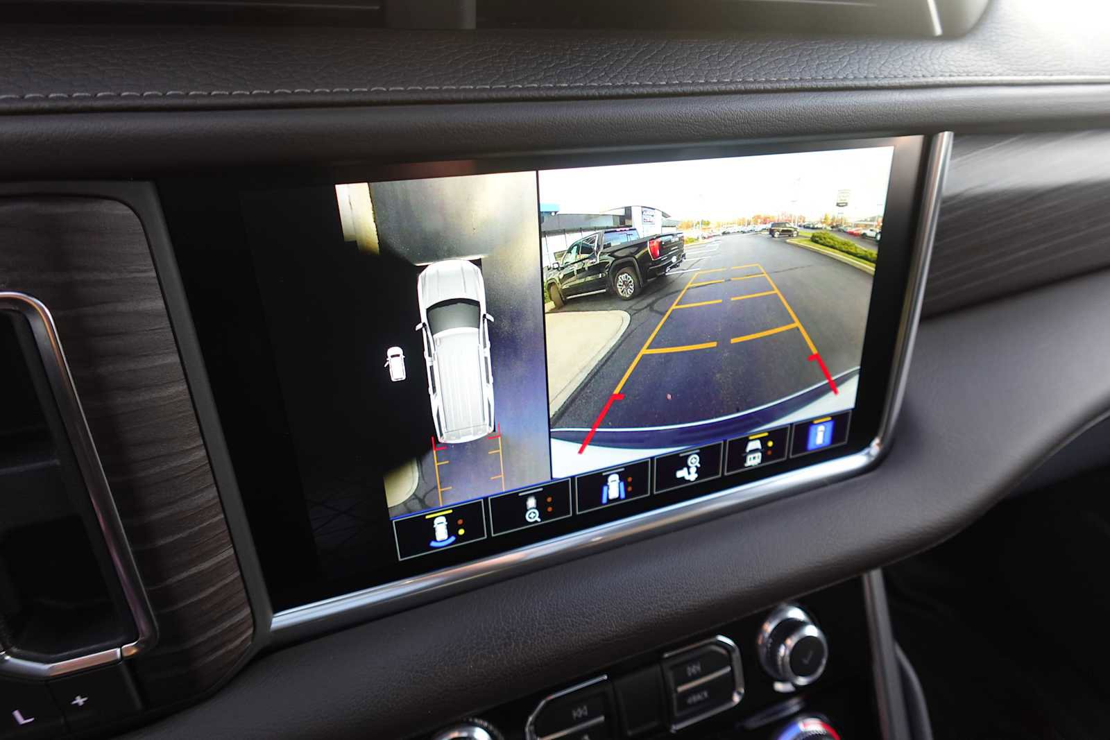 Used 2022 GMC Yukon Denali w/ Max Trailering Package AWD/4WD image 23