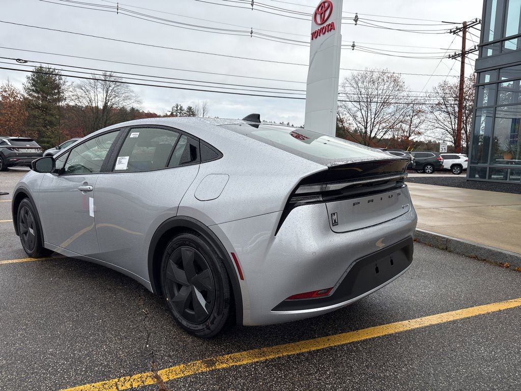 New 2026 Toyota Prius SE image 7