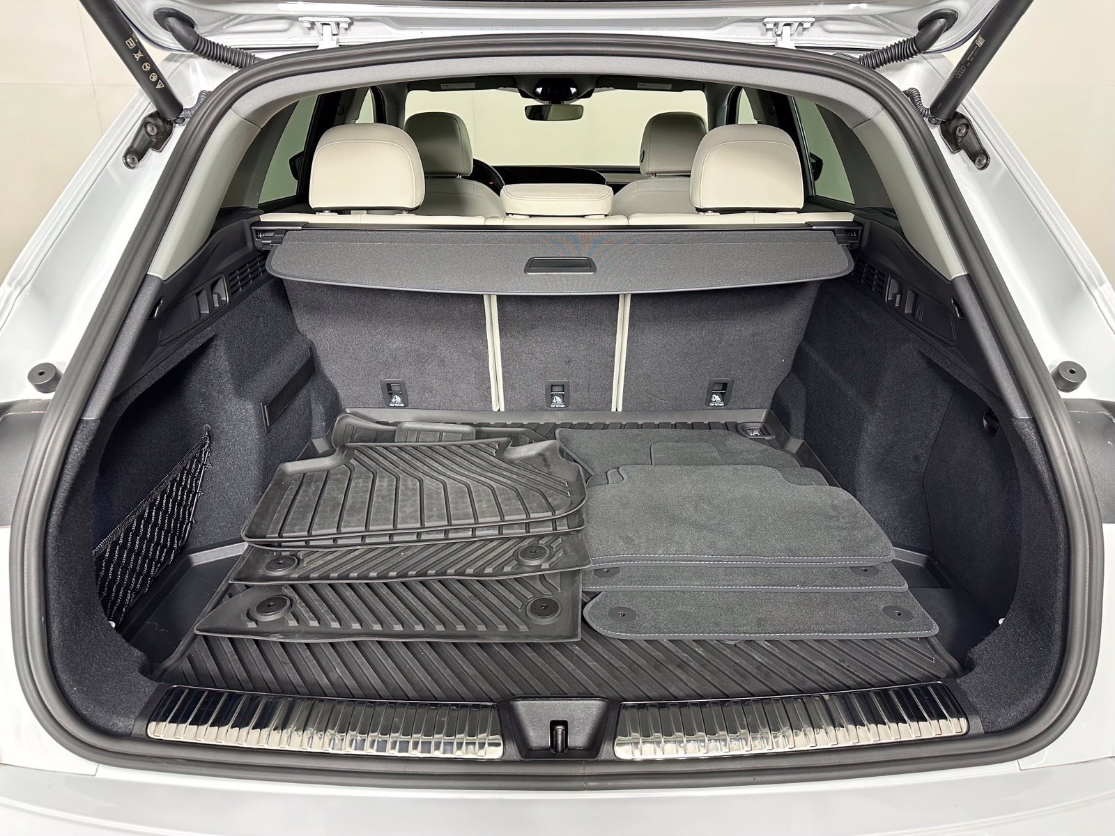 Used 2025 Audi Q5 Premium AWD/4WD image 24