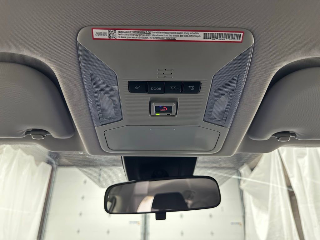 Used 2025 Toyota RAV4 LE image 39