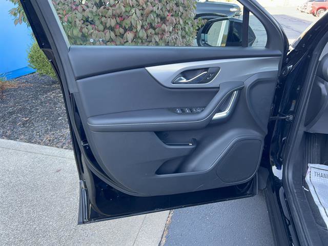 Used 2023 Chevrolet Blazer LT w/ Driver Confidence Package image 13