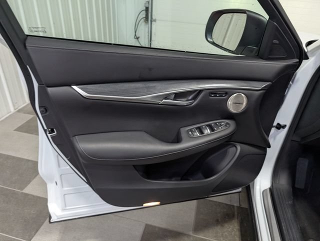 Used 2023 INFINITI QX50 Sport AWD/4WD image 13