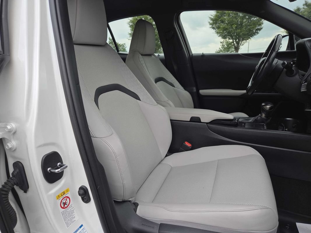 Used 2019 Lexus UX 250h w/ Premium Package AWD/4WD image 14