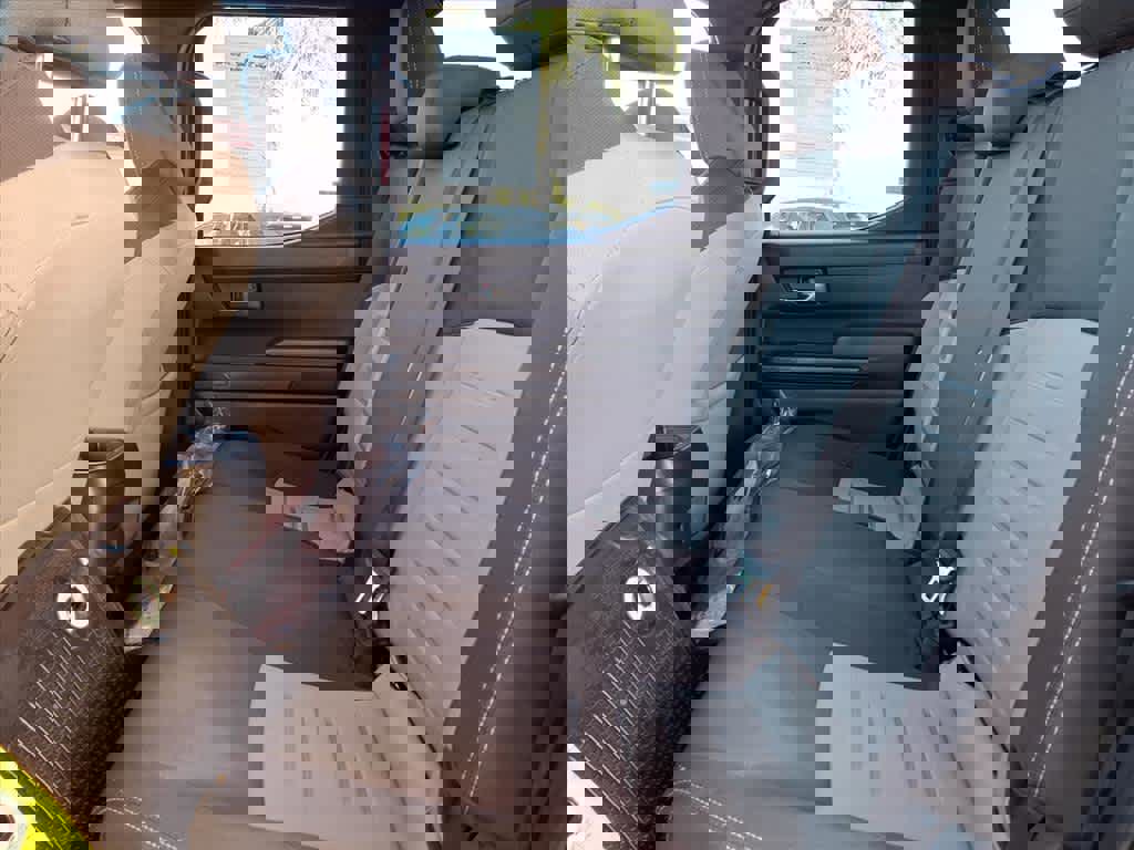 Used 2025 Toyota Tacoma TRD Sport image 21