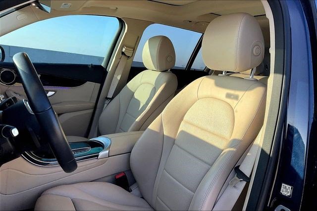 Used 2022 Mercedes-Benz GLC 300 4MATIC image 9
