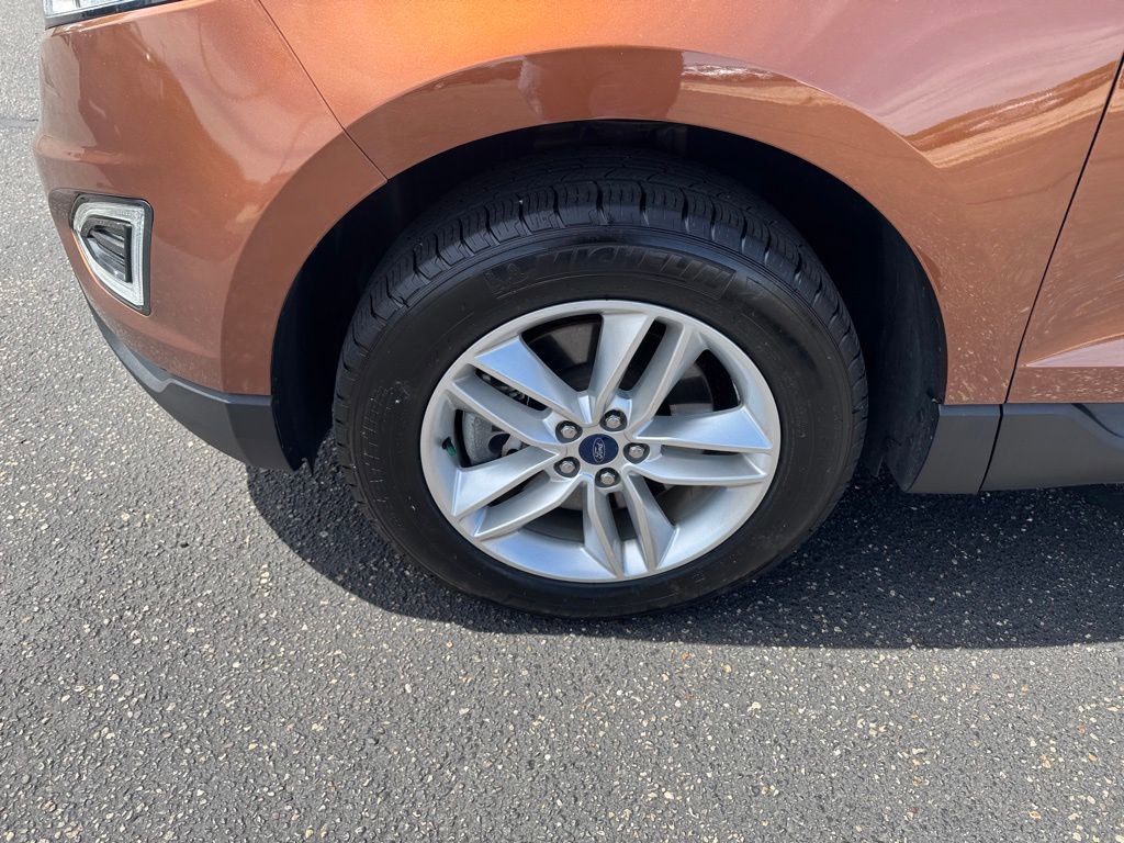 Used 2017 Ford Edge SEL AWD/4WD image 11